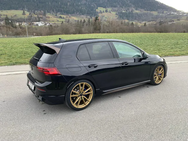 VW Golf VIII 2.0 TSI R DSG 4motion