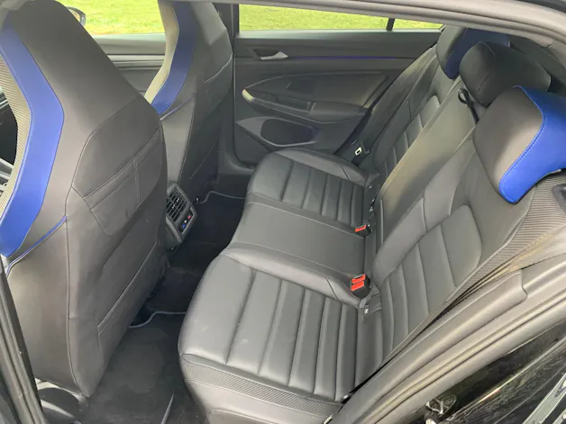VW Golf VIII 2.0 TSI R DSG 4motion