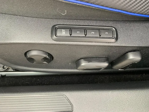 VW Golf VIII 2.0 TSI R DSG 4motion