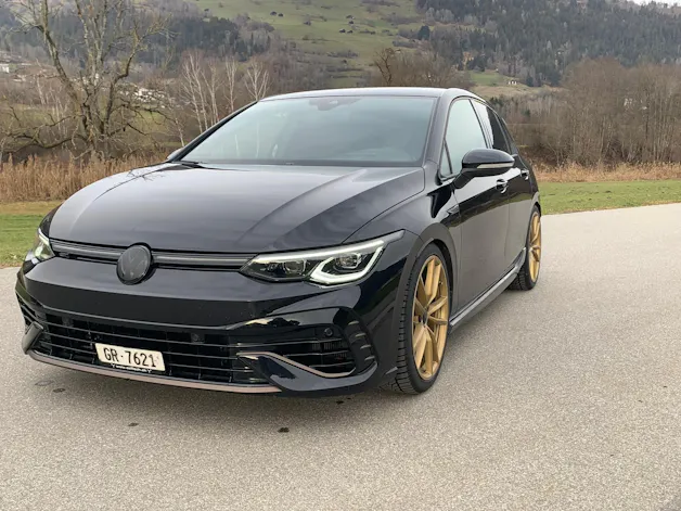VW Golf VIII 2.0 TSI R DSG 4motion