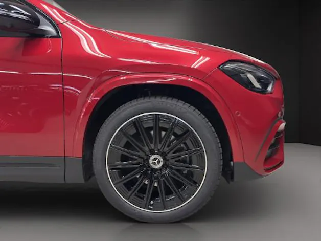 Mercedes-Benz GLA 200 Night Star 7G-D