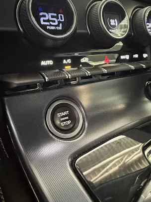 Jaguar F-Type Coupé 5.0 V8 S/C R AWD Automatik | Satter V8 Sound | OHNE OPF |