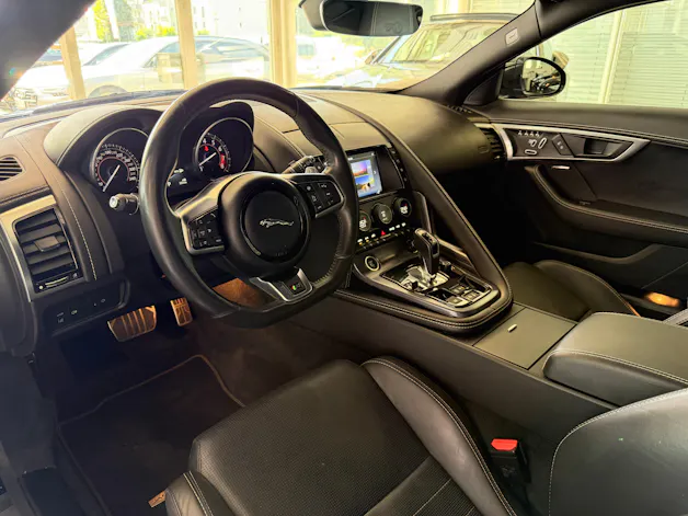Jaguar F-Type Coupé 5.0 V8 S/C R AWD Automatik | Satter V8 Sound | OHNE OPF |