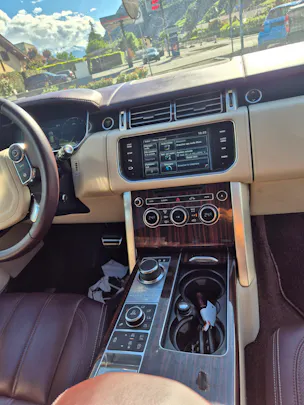 Land Rover Range Rover 5.0 V8 SC Vogue Automatic