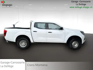 Nissan Navara Double Cab Acenta 2.3 dCi 4WD