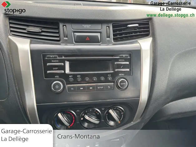 Nissan Navara Double Cab Acenta 2.3 dCi 4WD