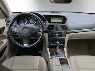 Mercedes-Benz E 350 CGI BlueEfficiency 7G-Tronic