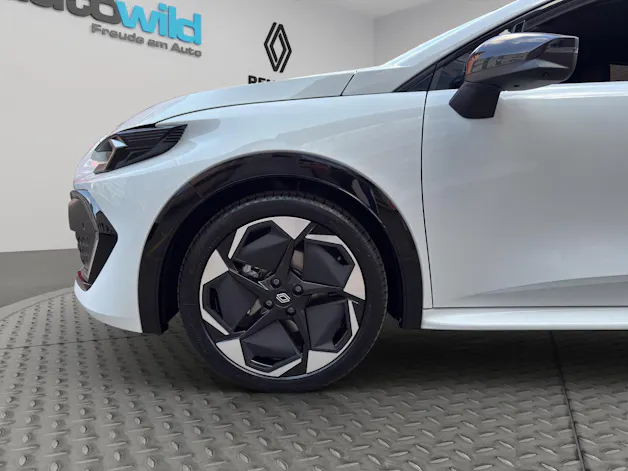 Renault Clio 1.8 E-Tech Techno