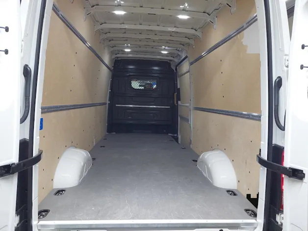 VW Crafter 35 2.0 TDI L4 4Motion