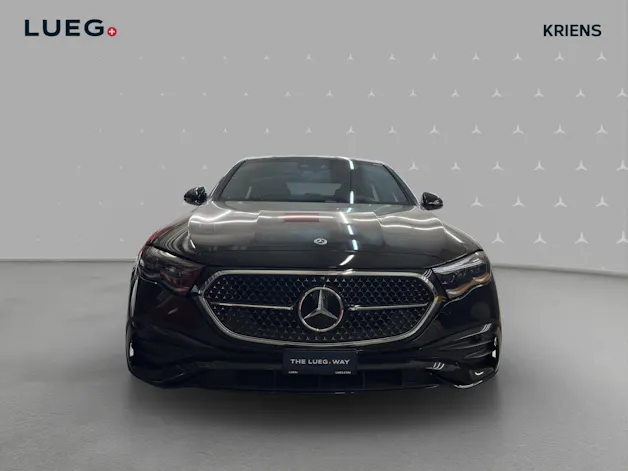 Mercedes-Benz E 220 d 4M - AMG / DISTRONIC / 360 Grad Kamera / Panorama-Dach