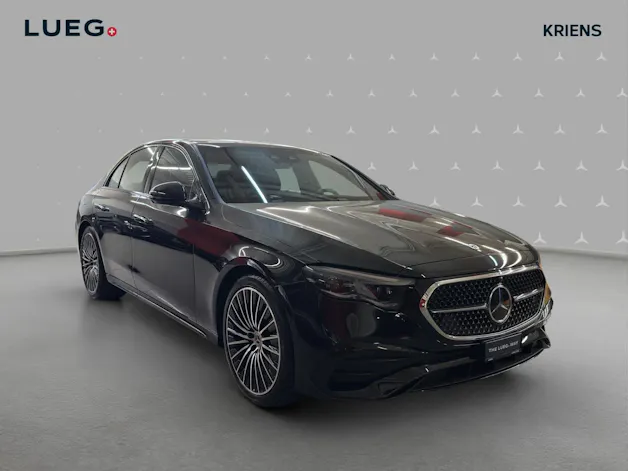 Mercedes-Benz E 220 d 4M - AMG / DISTRONIC / 360 Grad Kamera / Panorama-Dach