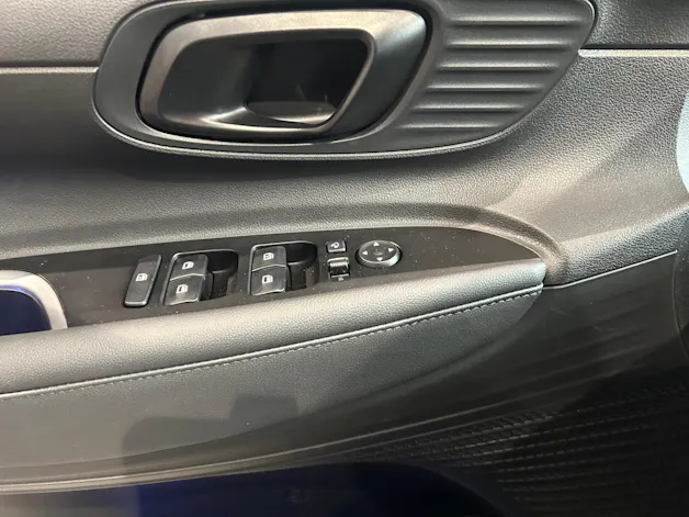Hyundai i20 1.0 T-GDi Amplia DCT