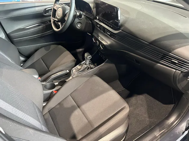 Hyundai i20 1.0 T-GDi Amplia DCT
