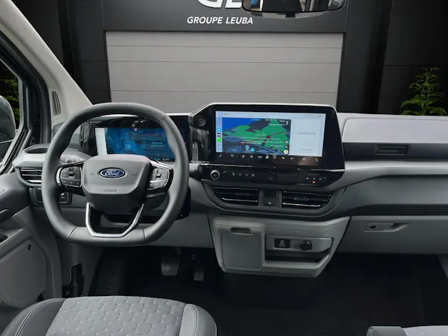 Ford Tourneo Bus 340 L2H1 65kWh Titanium