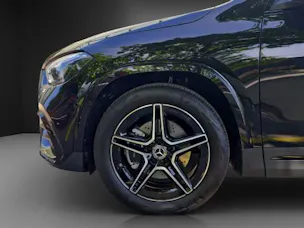 Mercedes-Benz GLA 180 7G-DCT