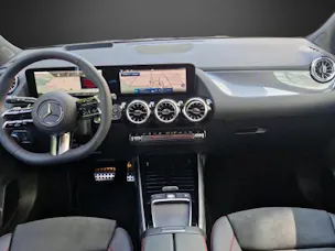 Mercedes-Benz GLA 180 7G-DCT