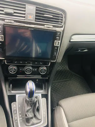VW Golf 2.0 TSI R 4Motion DSG