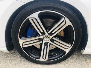 VW Golf 2.0 TSI R 4Motion DSG