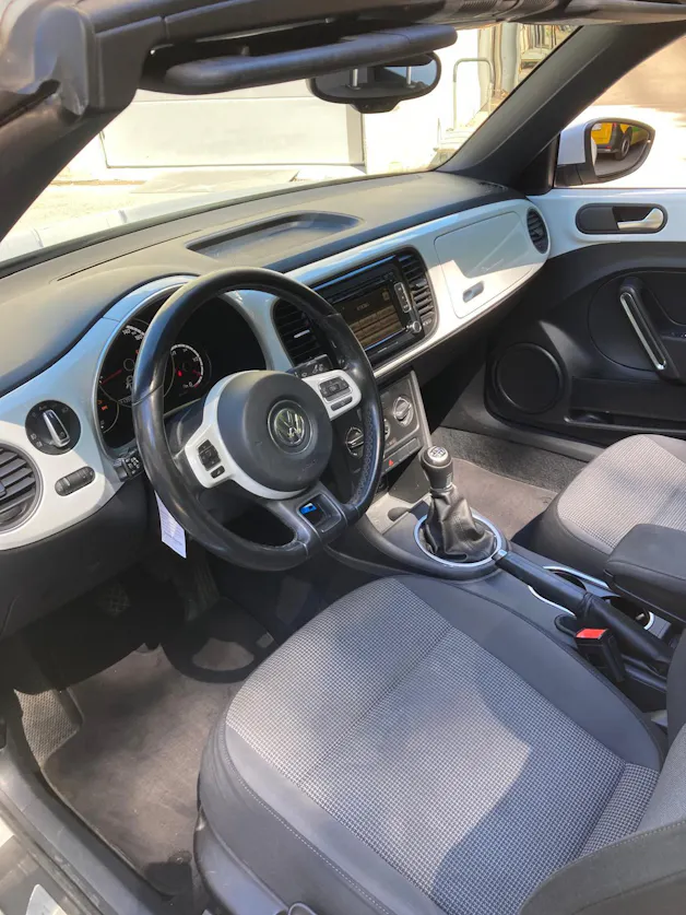 VW Beetle Cabrio 1.2 TSI Design