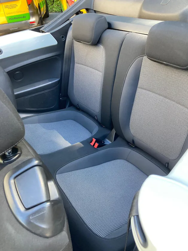 VW Beetle Cabrio 1.2 TSI Design