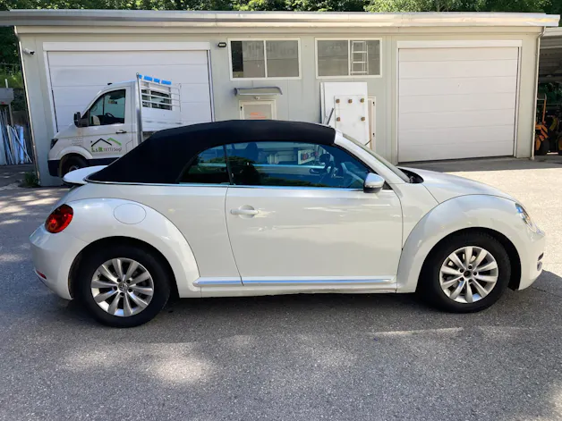 VW Beetle Cabrio 1.2 TSI Design