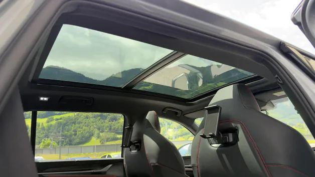 Škoda Kodiaq RS 2.0 TSI 265PS 7DSG 4x4 2.0 TSI 265PS 7DSG 4x4 2000ccm 265PS/195kW 4 Zylinder TSI Benzin
