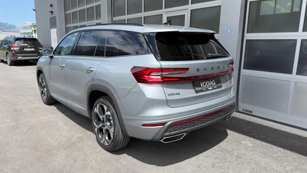 Škoda Kodiaq RS 2.0 TSI 265PS 7DSG 4x4 2.0 TSI 265PS 7DSG 4x4 2000ccm 265PS/195kW 4 Zylinder TSI Benzin