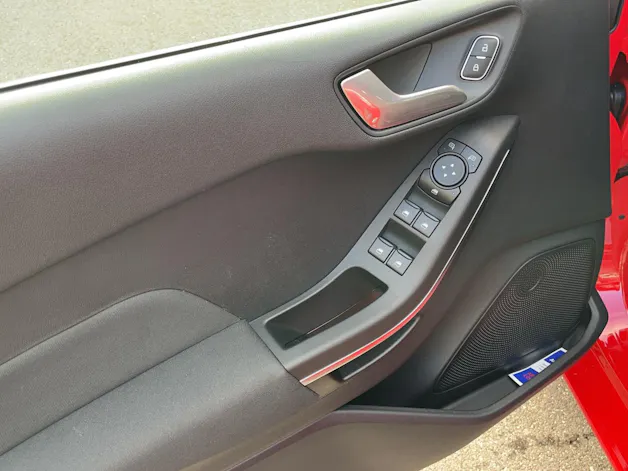Ford Fiesta 1.0 EcoB Hybrid Titanium