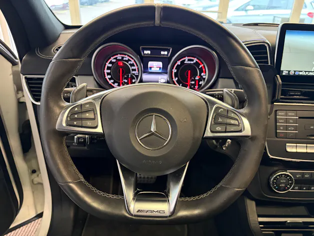 Mercedes-Benz GLE 63 S AMG 4Matic Speedshift Plus 7G-Tronic | CH | Panorama | AHK | Performance Abgas |