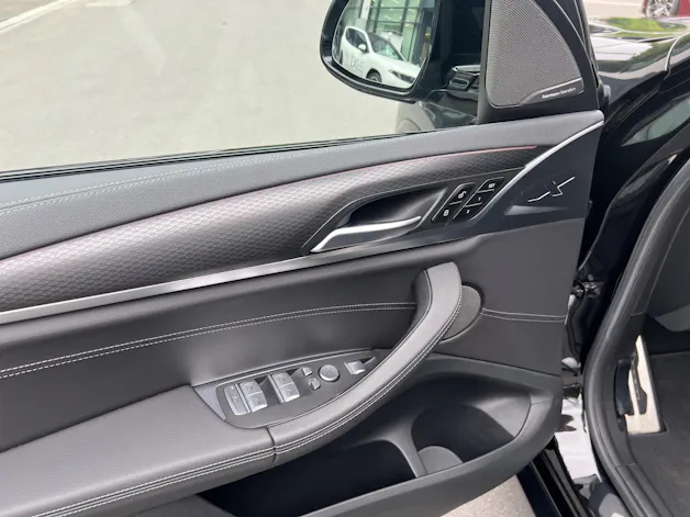 BMW X3 M40i Travel