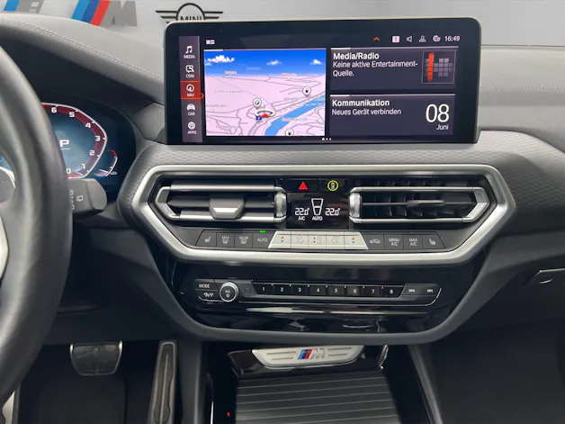BMW X3 M40i Travel