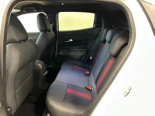 Alfa Romeo Junior 1.2 48V Hybrid Q4