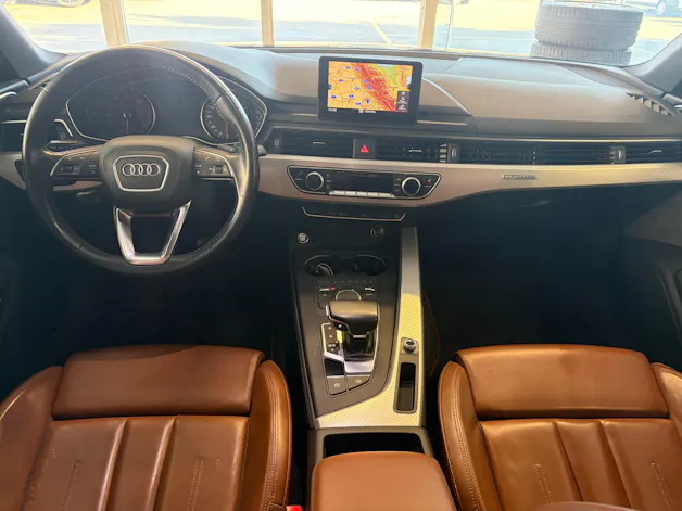Audi A4 Limousine 2.0 TFSI Design quattro S-tronic | AHK |&nbsp;Matrix LED | MMI Navigation | 18" & 17 " |
