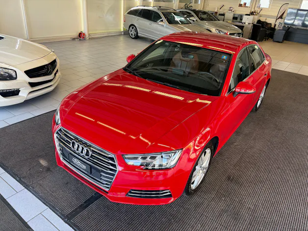 Audi A4 Limousine 2.0 TFSI Design quattro S-tronic | AHK | Matrix LED | MMI Navigation | 18" & 17 " |