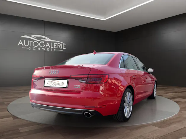Audi A4 Limousine 2.0 TFSI Design quattro S-tronic | AHK |&nbsp;Matrix LED | MMI Navigation | 18" & 17 " |