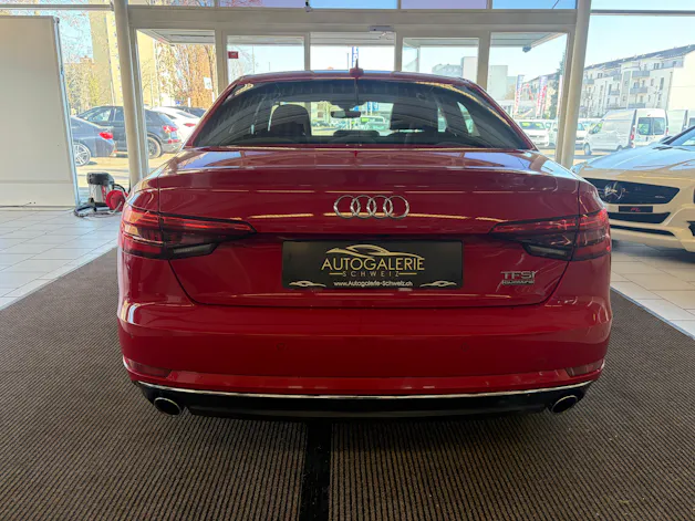 Audi A4 Limousine 2.0 TFSI Design quattro S-tronic | AHK |&nbsp;Matrix LED | MMI Navigation | 18" & 17 " |