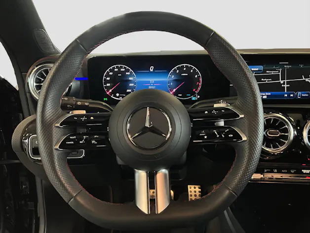 Mercedes-Benz CLA 180 AMG Line Shooting Brake