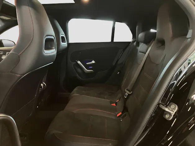 Mercedes-Benz CLA 180 AMG Line Shooting Brake