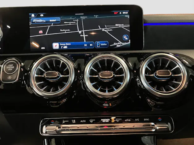 Mercedes-Benz CLA 180 AMG Line Shooting Brake