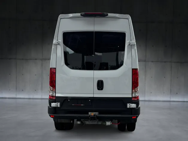 Iveco 35C18HA8 V