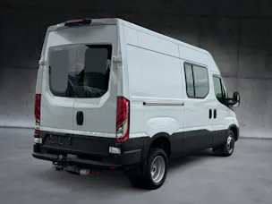 Iveco 35C18HA8 V