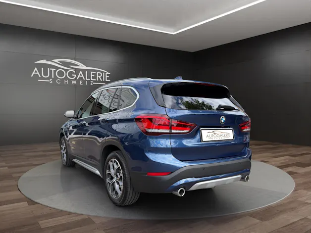 BMW X1 xDrive 20d xLine | CH | Gratis Service | Navi Plus | LED | PANORAMA | Leder Oyster | TOP AUSSTATTUNG | AHK |