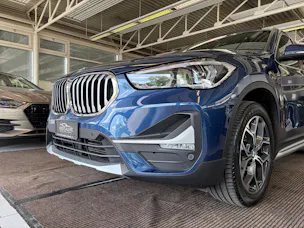 BMW X1 xDrive 20d xLine | CH | Gratis Service | Navi Plus | LED | PANORAMA | Leder Oyster | TOP AUSSTATTUNG | AHK |