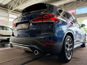 BMW X1 xDrive 20d xLine | CH | Gratis Service | Navi Plus | LED | PANORAMA | Leder Oyster | TOP AUSSTATTUNG | AHK |