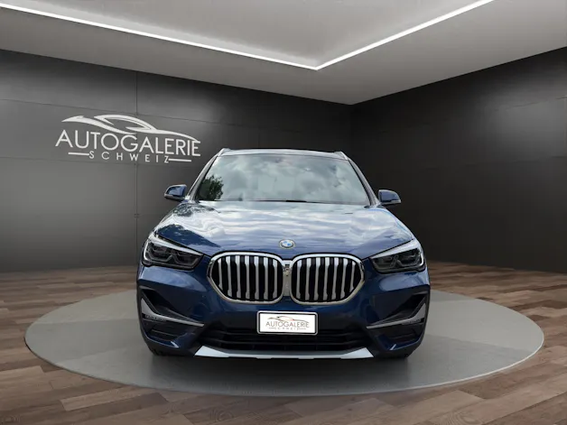 BMW X1 xDrive 20d xLine | CH | Gratis Service | Navi Plus | LED | PANORAMA | Leder Oyster | TOP AUSSTATTUNG | AHK |