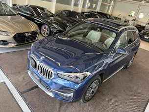 BMW X1 xDrive 20d xLine | CH | Gratis Service | Navi Plus | LED | PANORAMA | Leder Oyster | TOP AUSSTATTUNG | AHK |