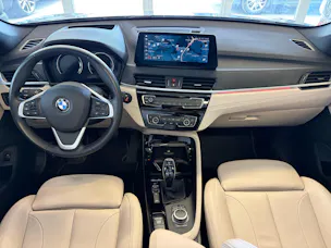 BMW X1 xDrive 20d xLine | CH | Gratis Service | Navi Plus | LED | PANORAMA | Leder Oyster | TOP AUSSTATTUNG | AHK |