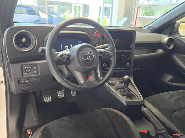 Toyota Yaris 1.6 GR Sport