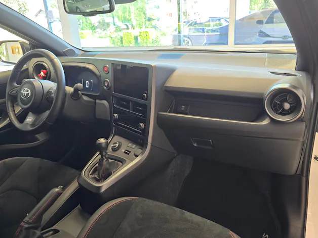 Toyota Yaris 1.6 GR Sport