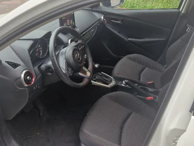 Mazda 2 SKYACTIV-G 90 Homura Automat
